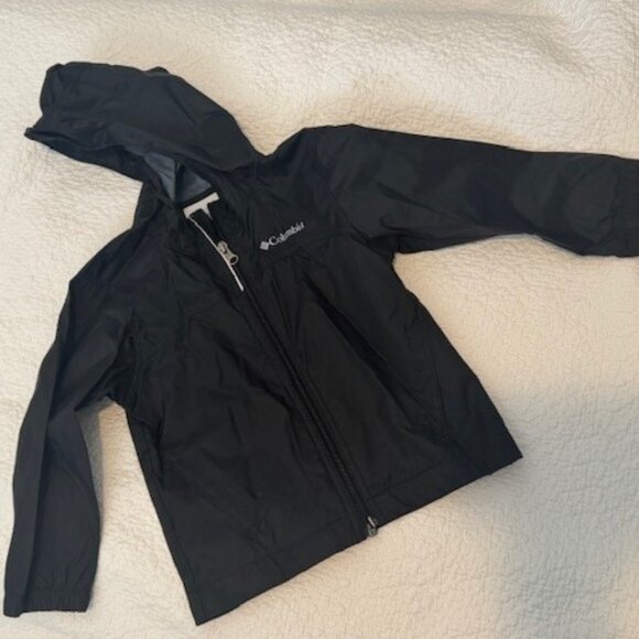 3T Columbia Rain Jacket Like New - Picture 1 of 3